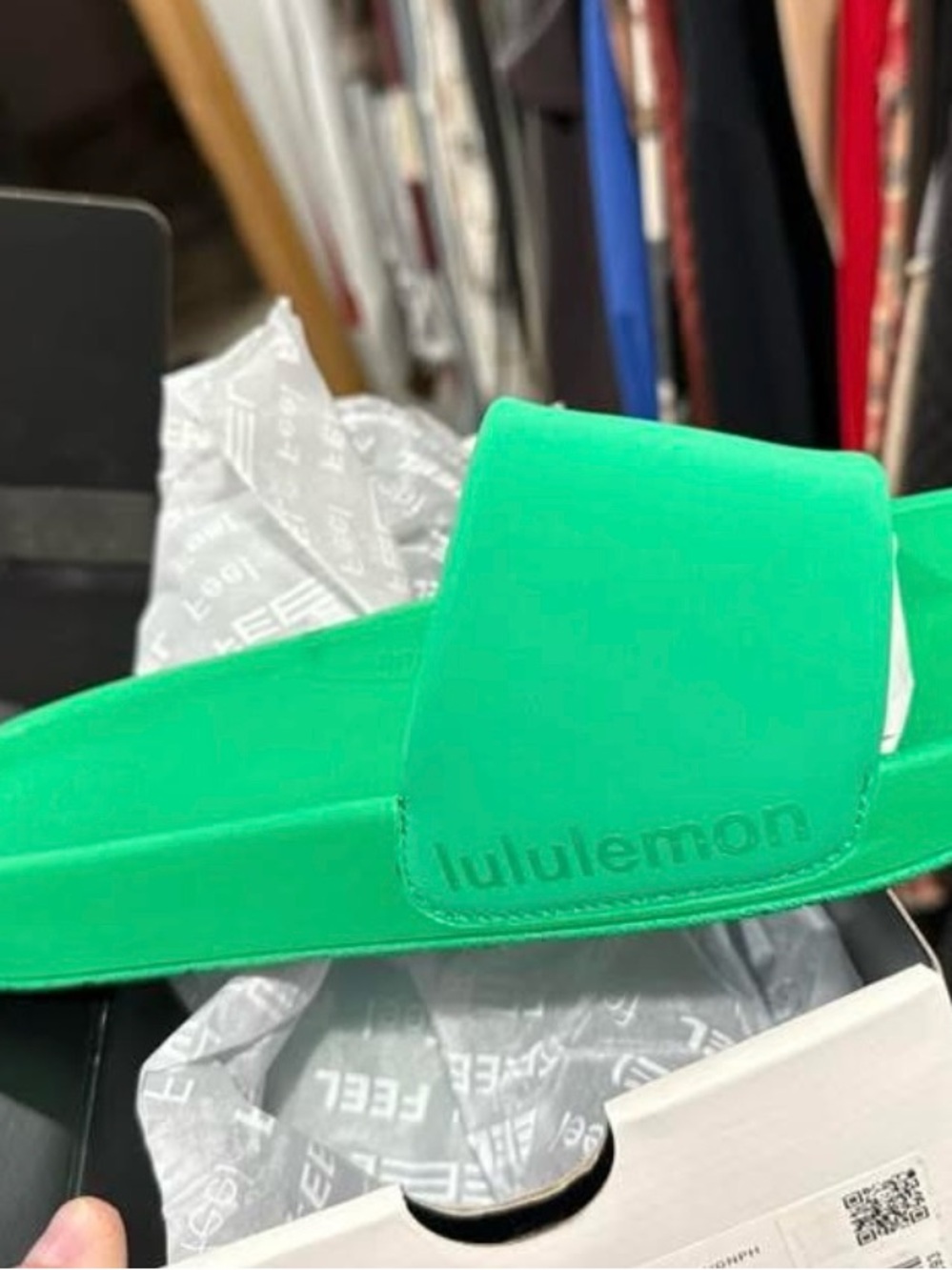 Lululemon Restfeel Slide - Bright Green - Picture 2 of 2